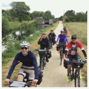 L'équipe Abicyclette en route pour le Canal d'Ille et rance