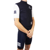Maillot bleu porté homme