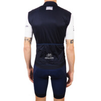 Maillot bleu porté homme