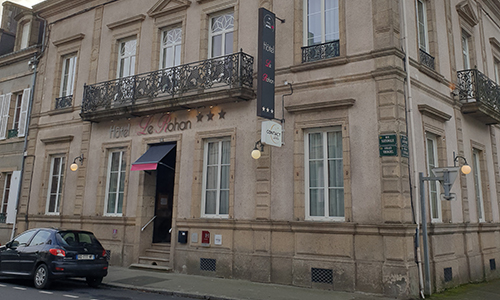 Extérieur de l'hôtel le Rohan