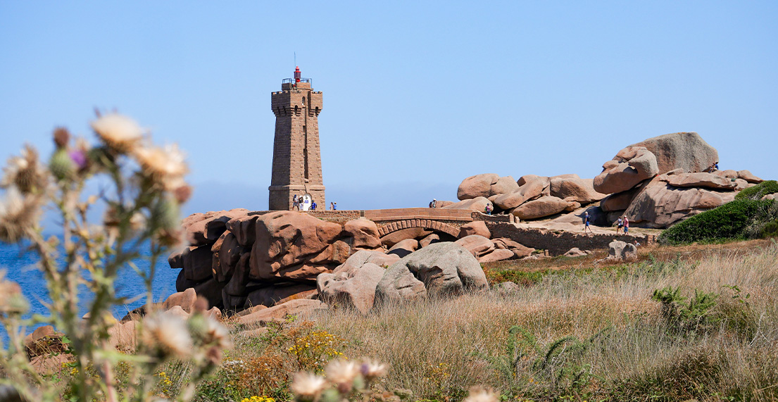 Le phare rose de Ploumanach