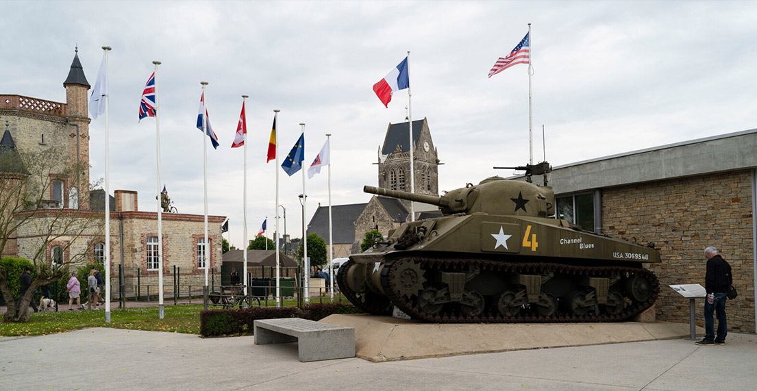 Musée militaire et son tank a Saint Mere Eglise