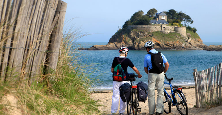 Plage Du Nicet Saint Malo Bretagne France Beachrexcom