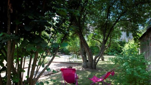 Jardin de l'Hôtel du Cerf 4 halte vacances à vélo