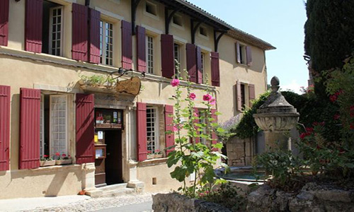 Façade de l'hôtel le Beffroi