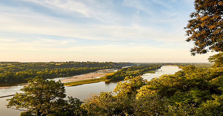 La Loire à vélo au soleil couchant