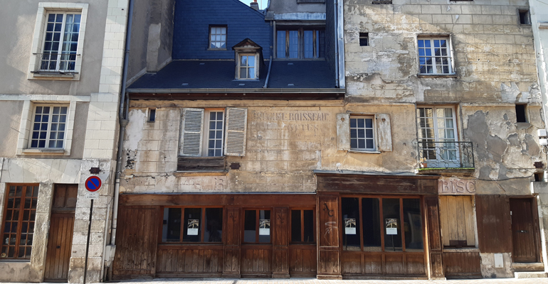 Rue dans le vieux Tours