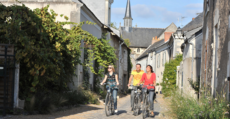 balade vélo dans la campagne au départ de Tours