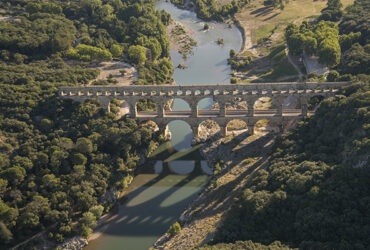 Vue aerinne sur le Pont du Gard