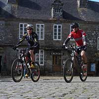 voyageur VTT en Bretagne