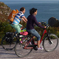voyageur à vélo en Bretagne
