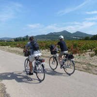 voyageurs à vélo en Provence