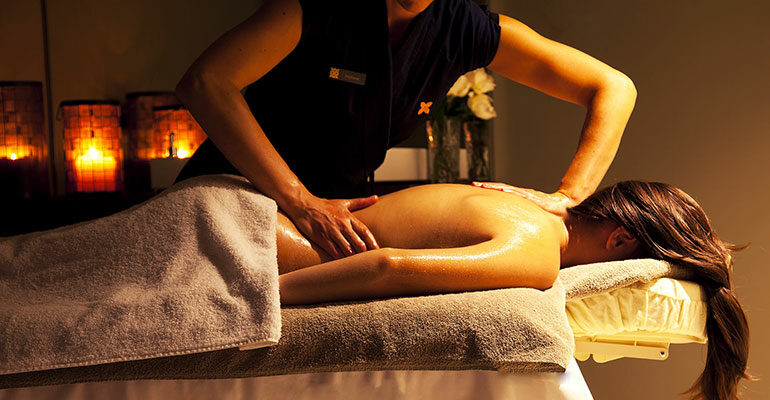 Séance de massage au spa du Relais de Chambord