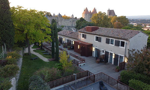 Extérieur de l'hôtel Le Pont Levis à Carcassonne