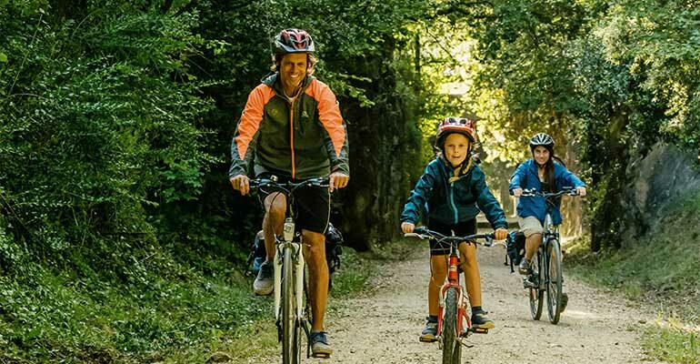 Séjour à vélo en Famille en Catalogne
