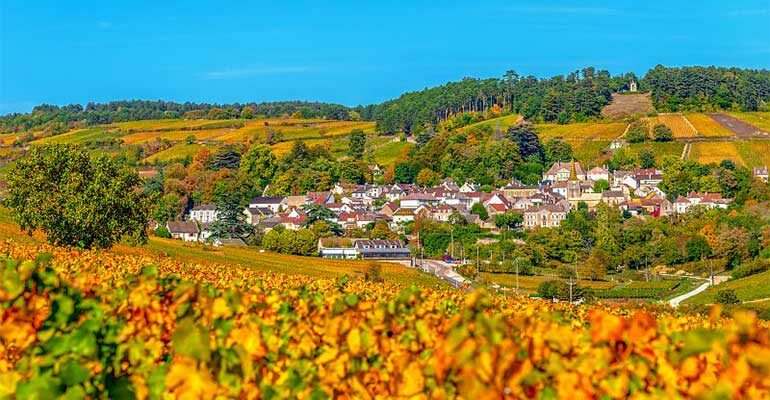 Paysage et village en Bourgogne