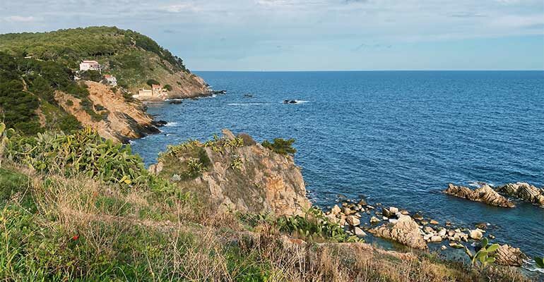 Paysage côtier sur la Costa Brava