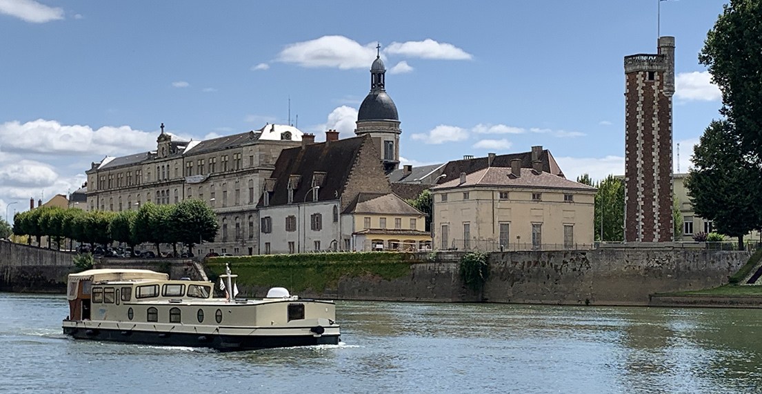Traversee en bateau a Chalon-sur-Saône