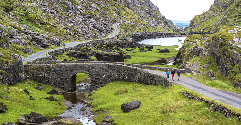 Randonnée pédestre dans les landes rocheuses