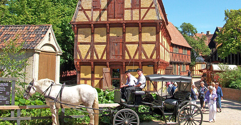 Ville typique Danoise avec ses maisons à colombages colorées
