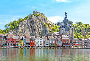 Vue panoramique de la ville de Dinant