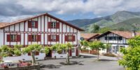 Façade hotel baratxartea - SARE