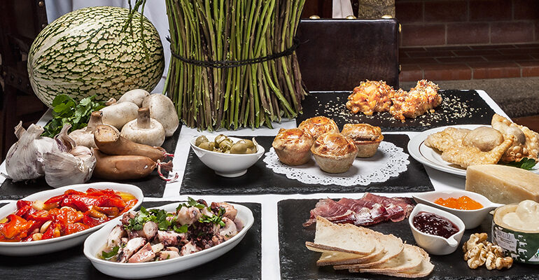 Table avec des spécialités gastronomique du Portugal