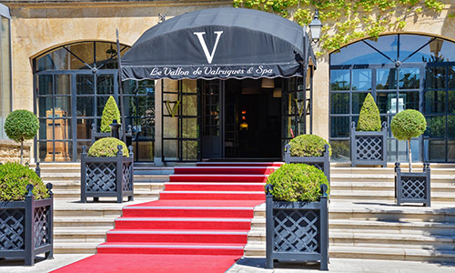 Façade de l'Hôtel Vallon de Valrugues & Spa