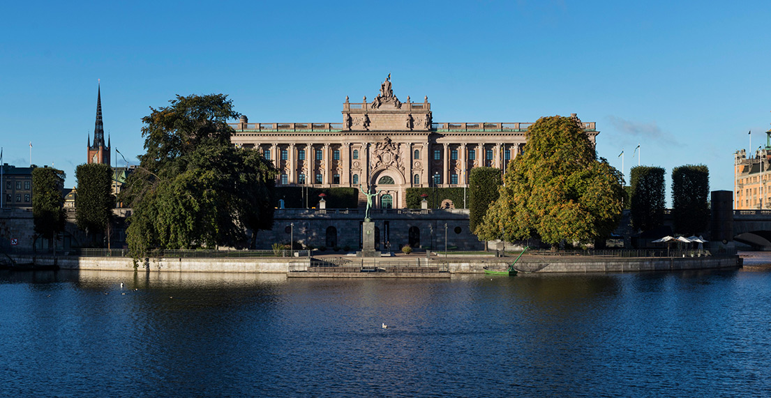 Le Lac Malaren et le parlement de Stockholme